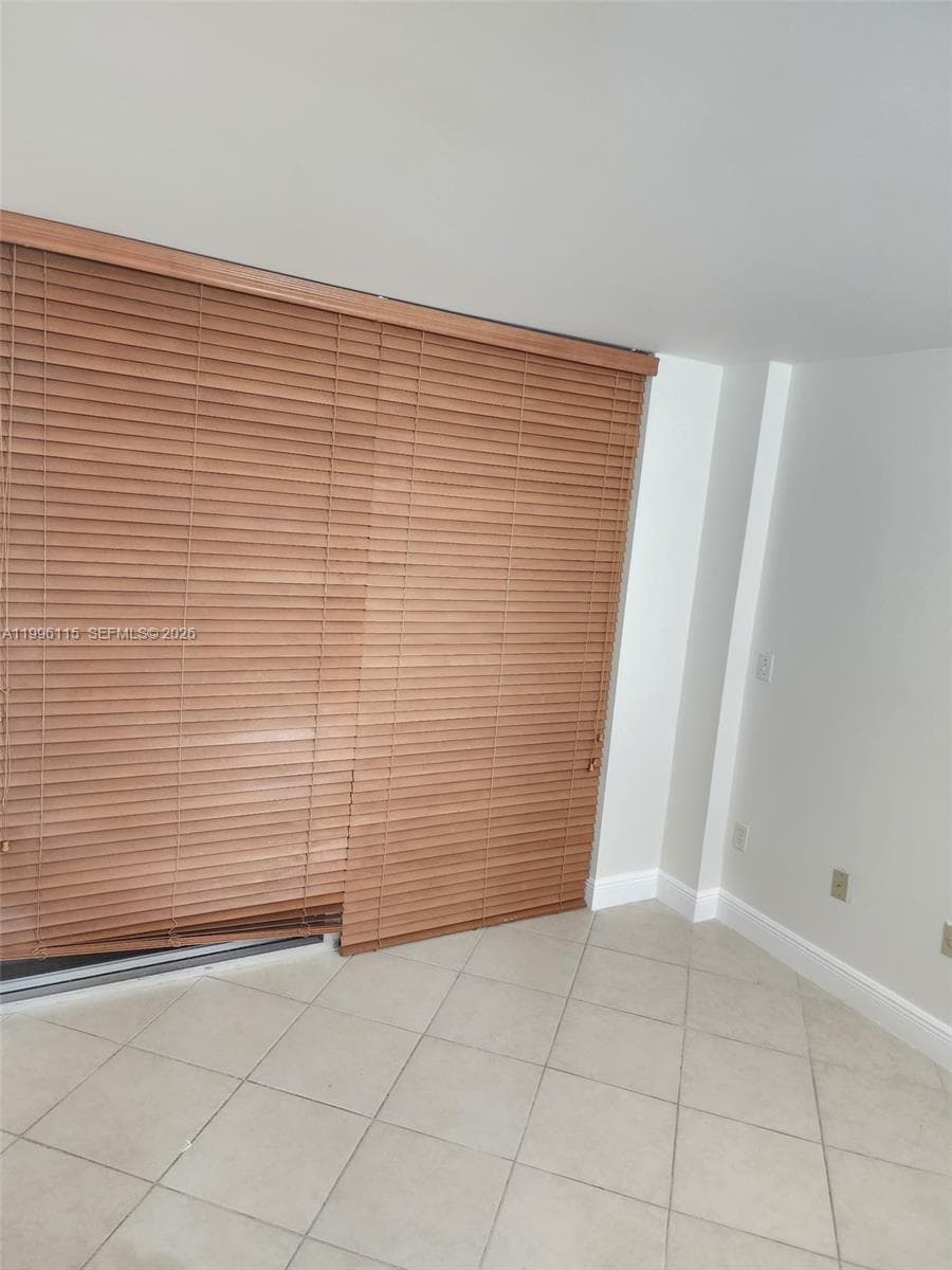 ISLA DEL MAR CONDO · #415 in Miami - Photo 5