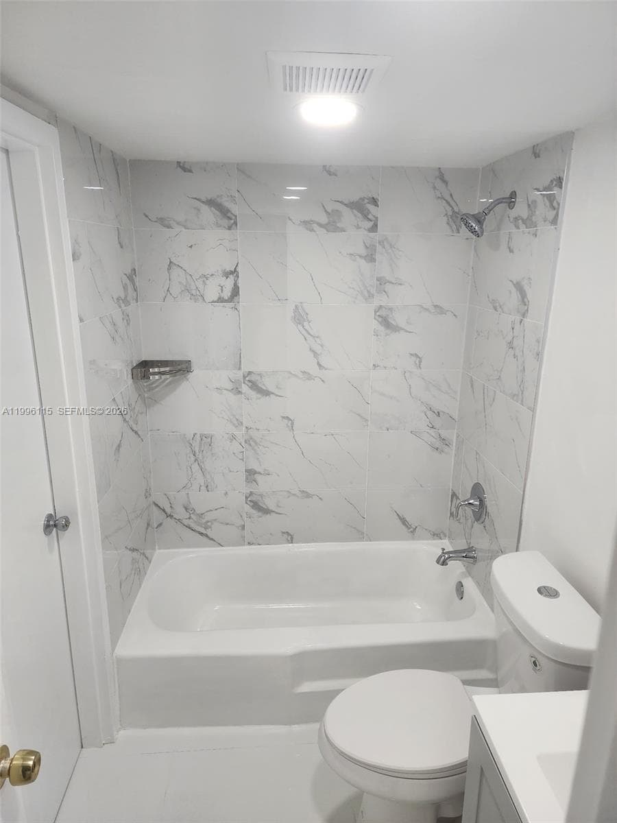 ISLA DEL MAR CONDO · #415 in Miami - Photo 10