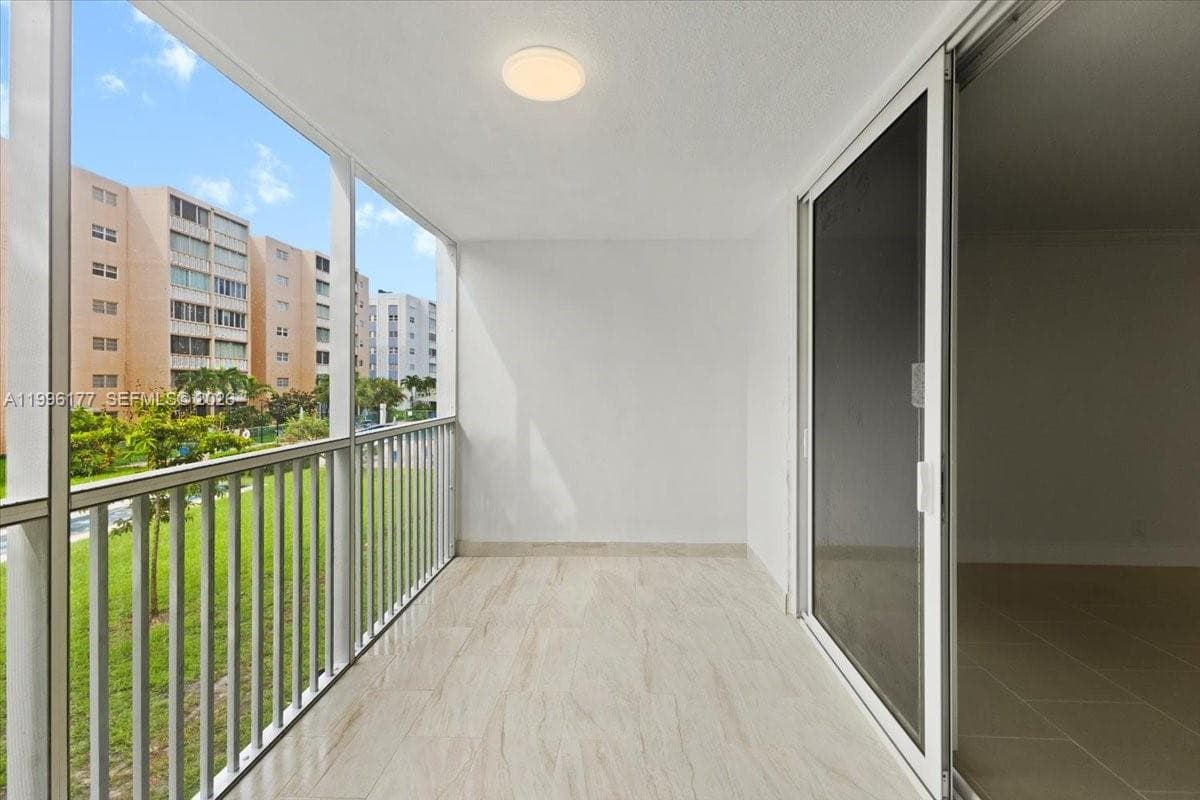 MEADOWBROOK TOWERS CONDO · #201 in Hallandale Beach - Photo 23