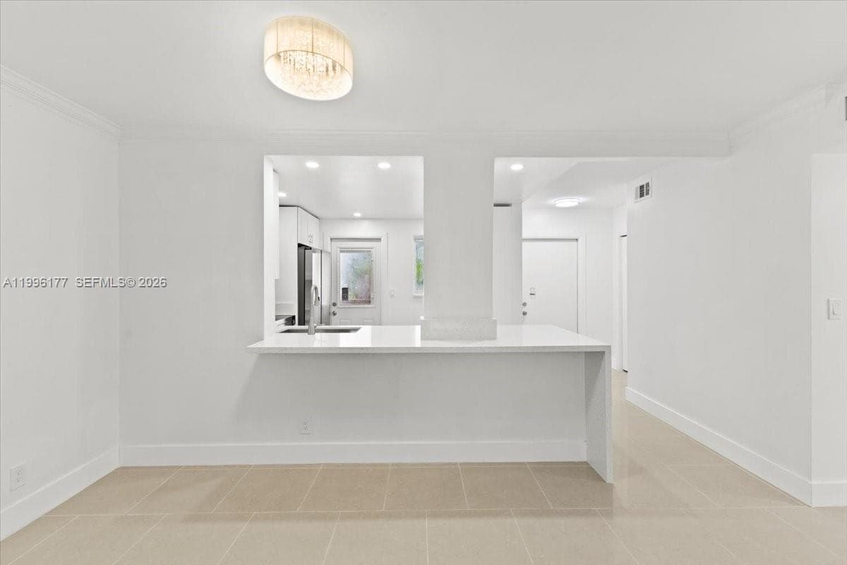 MEADOWBROOK TOWERS CONDO · #201 in Hallandale Beach - Photo 6