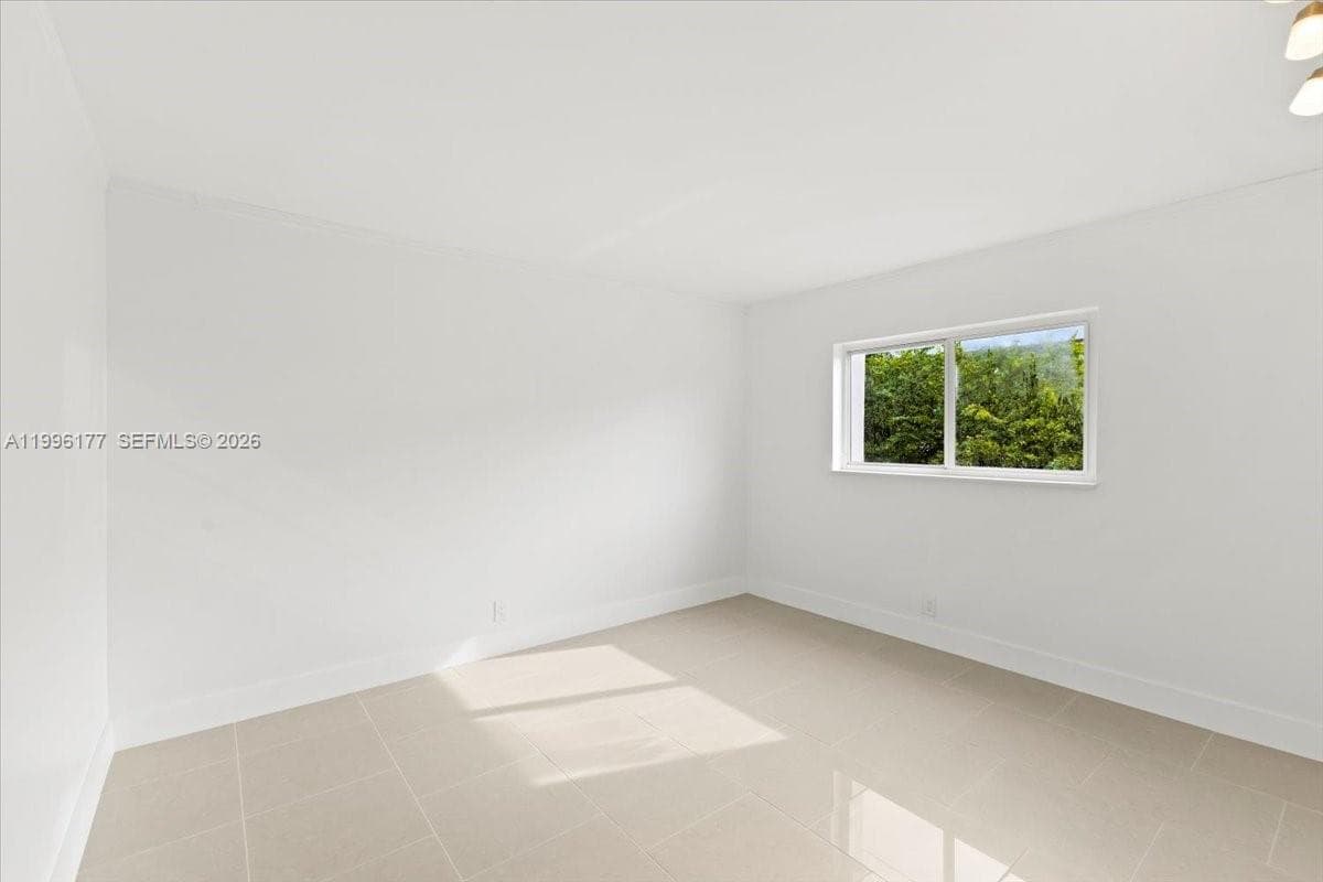 MEADOWBROOK TOWERS CONDO · #201 in Hallandale Beach - Photo 17