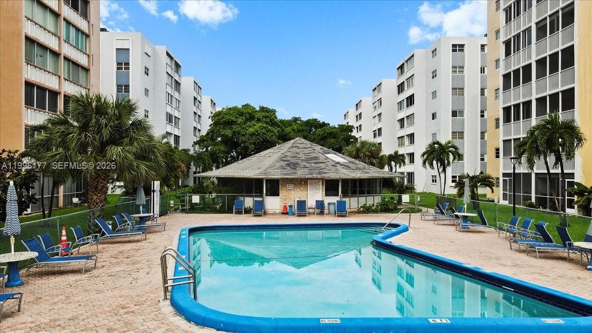 MEADOWBROOK TOWERS CONDO · #201 in Hallandale Beach - Photo 26