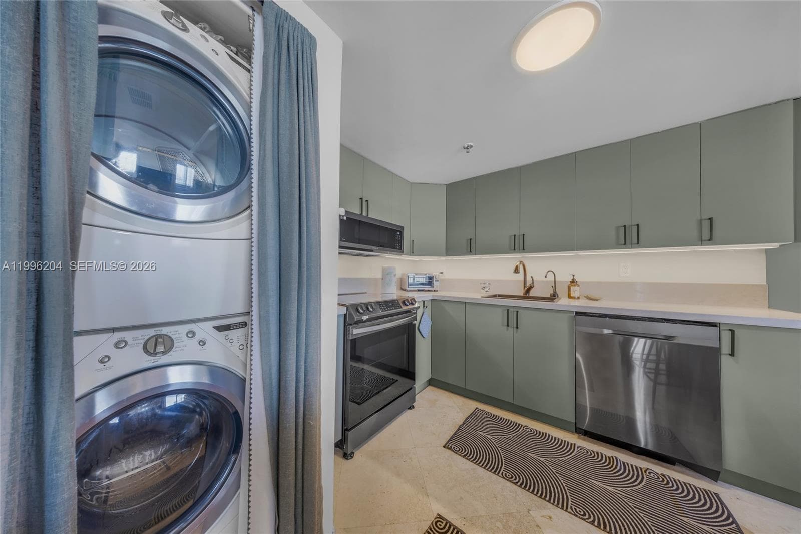 BAYVIEW PLAZA CONDO · #802 in Miami Beach - Photo 13