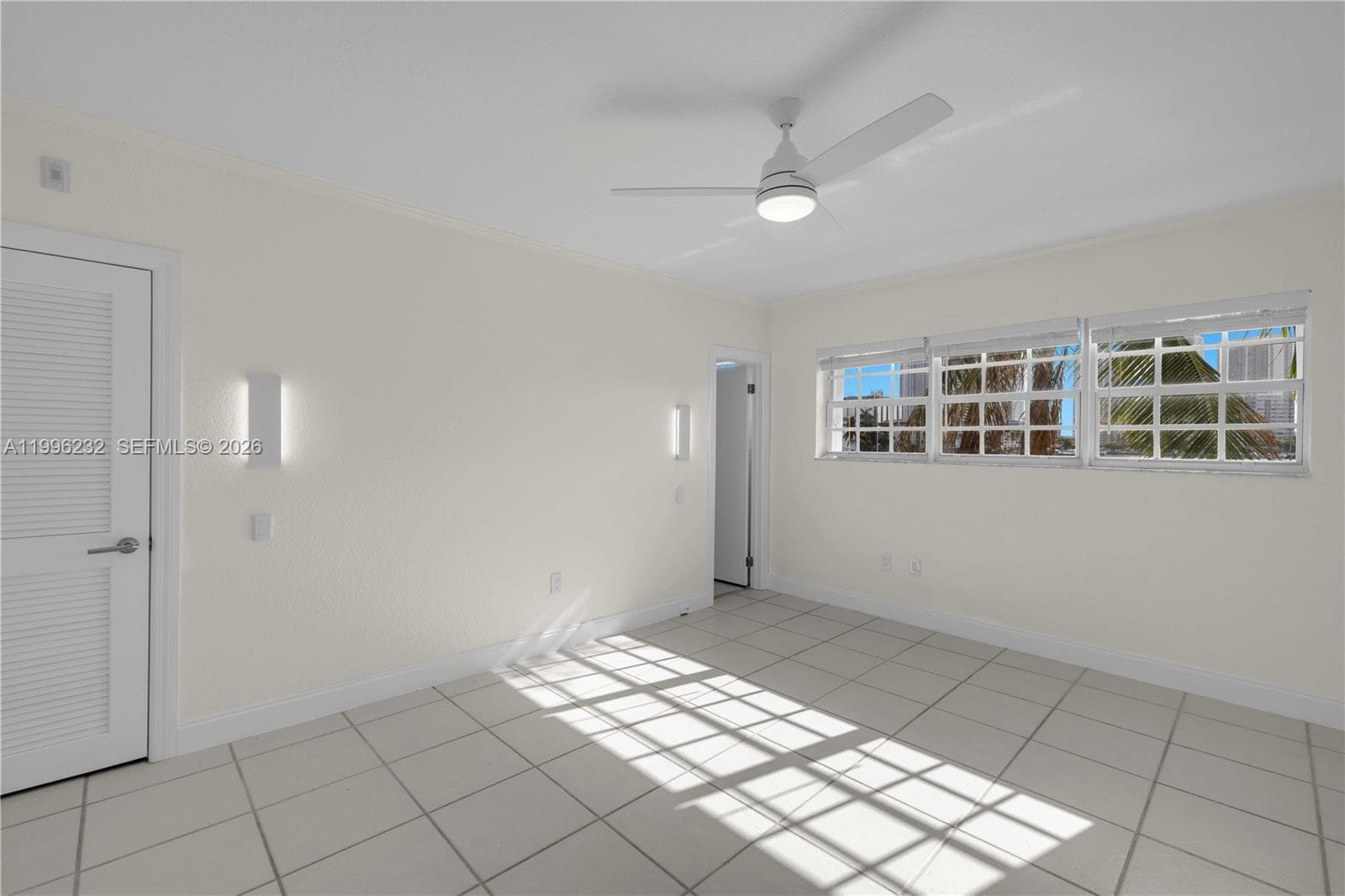 Woodlake · #210 in Hallandale Beach - Photo 17