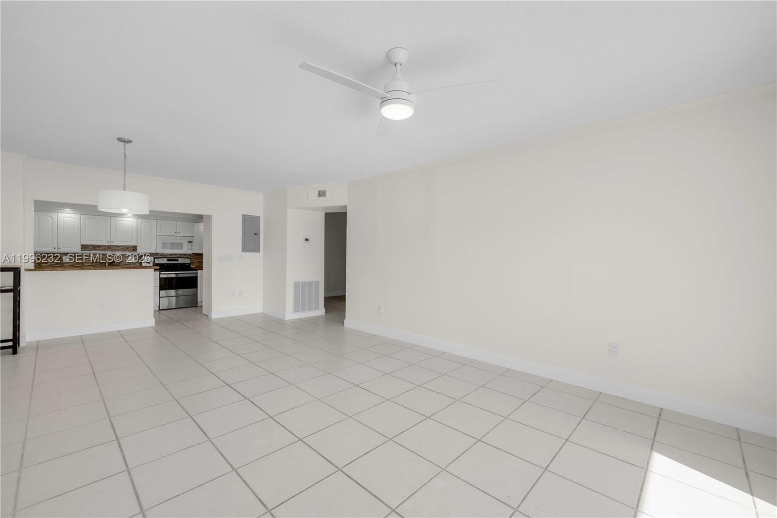 Woodlake · #210 in Hallandale Beach - Photo 3