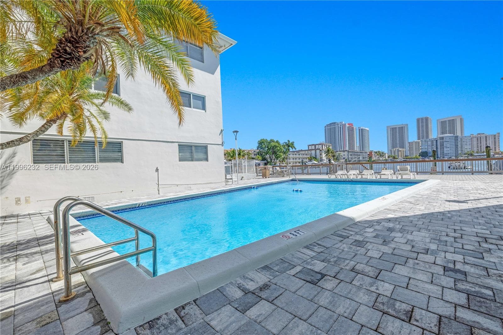 Woodlake · #210 in Hallandale Beach - Photo 29