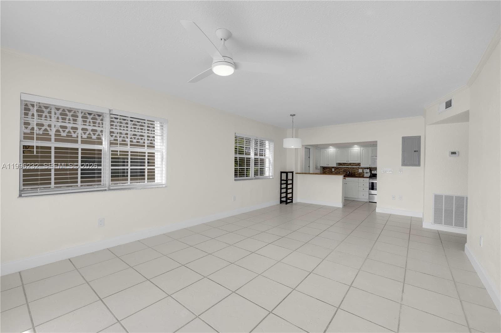 Woodlake · #210 in Hallandale Beach - Photo 4