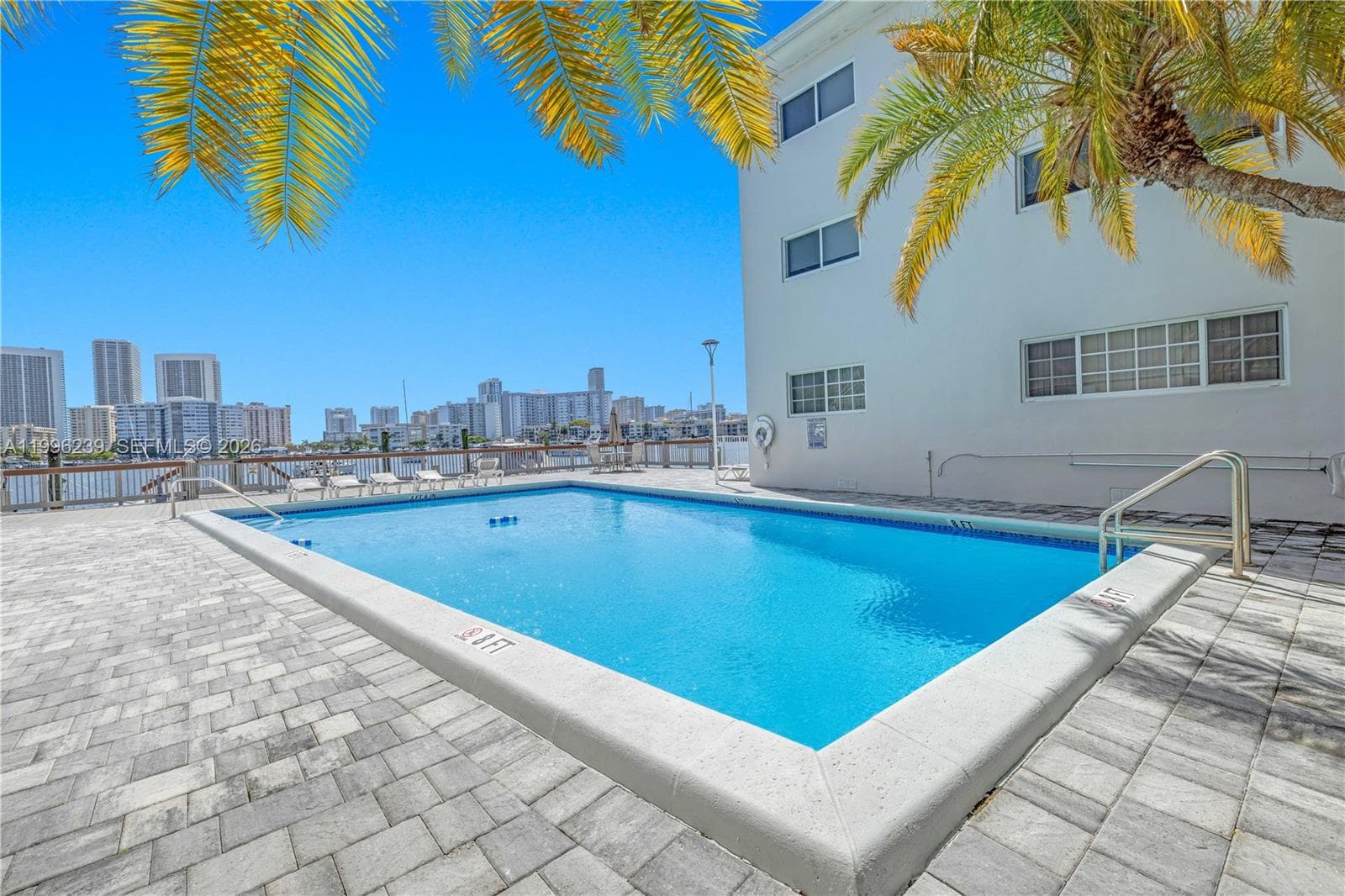 Woodlake · #211 in Hallandale Beach - Photo 25