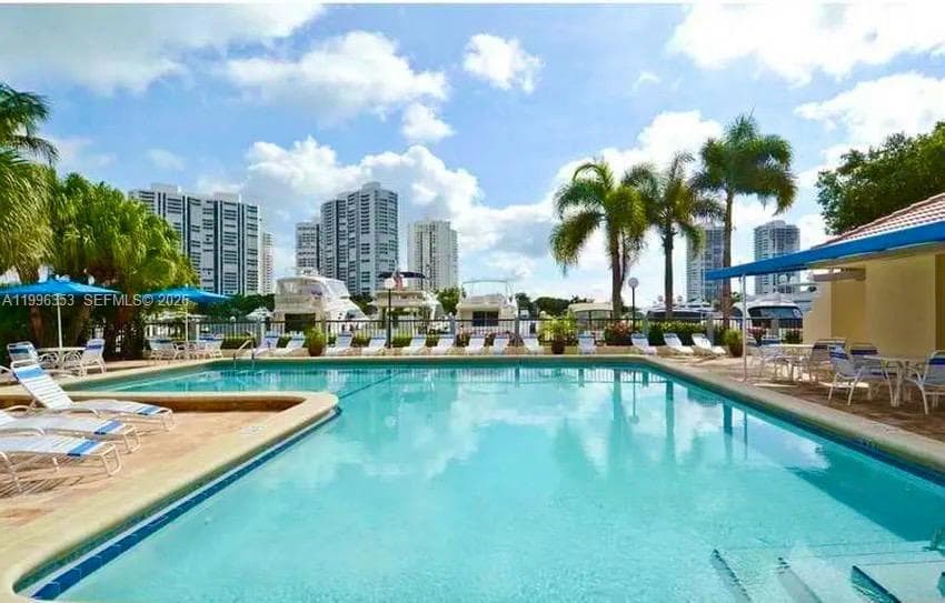 MARINER VILLAGE GARDEN CO · #126 in Aventura - Photo 19