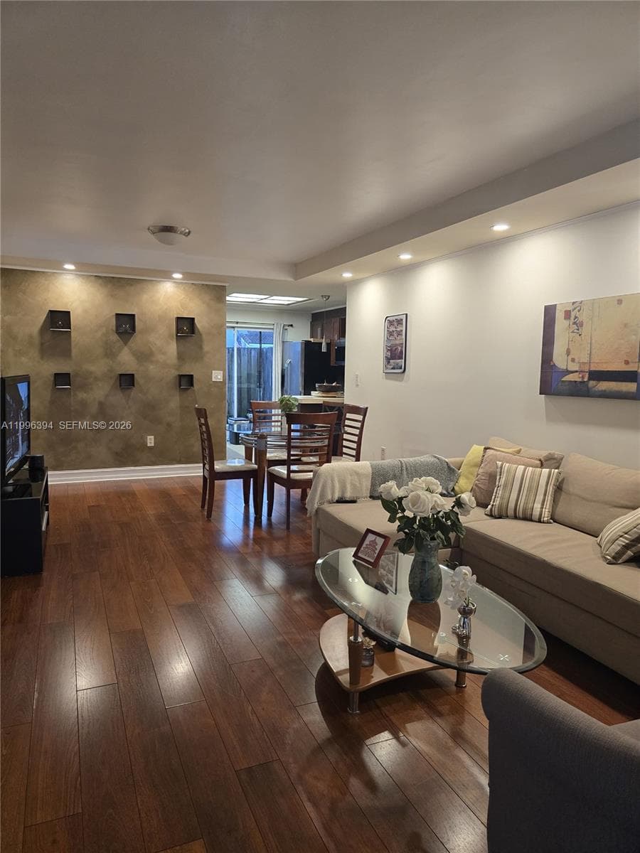 LAGO DEL REY CONDO · #1901 in Hialeah - Photo 5