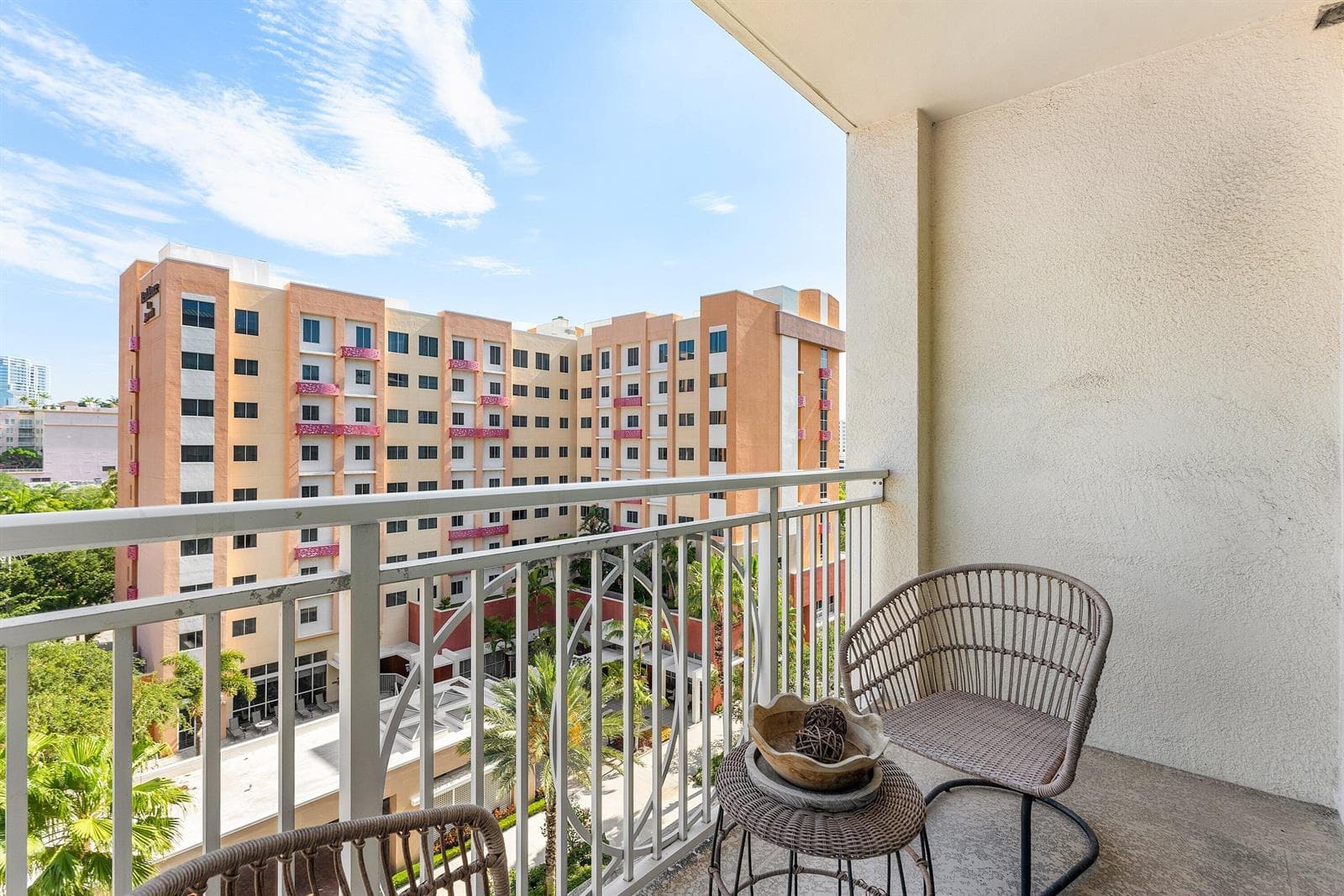 019-480HibiscusStreet-607-WestPalmBeach-