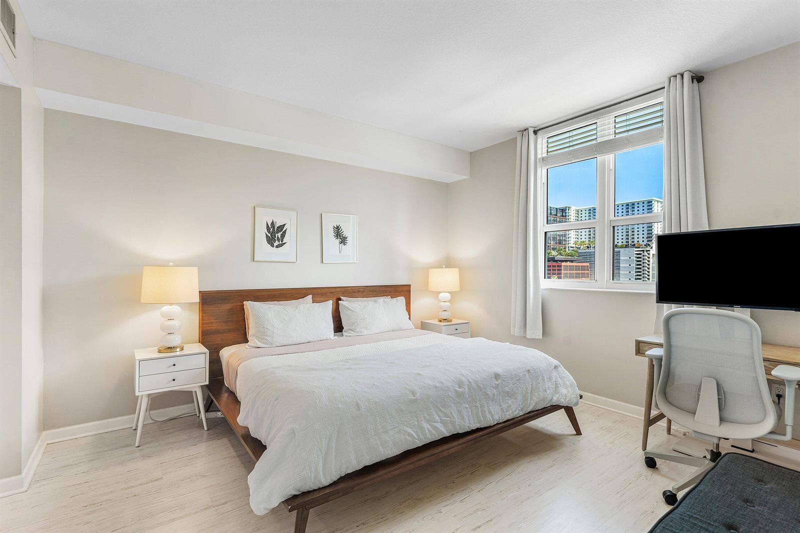 018-480HibiscusStreet-607-WestPalmBeach-