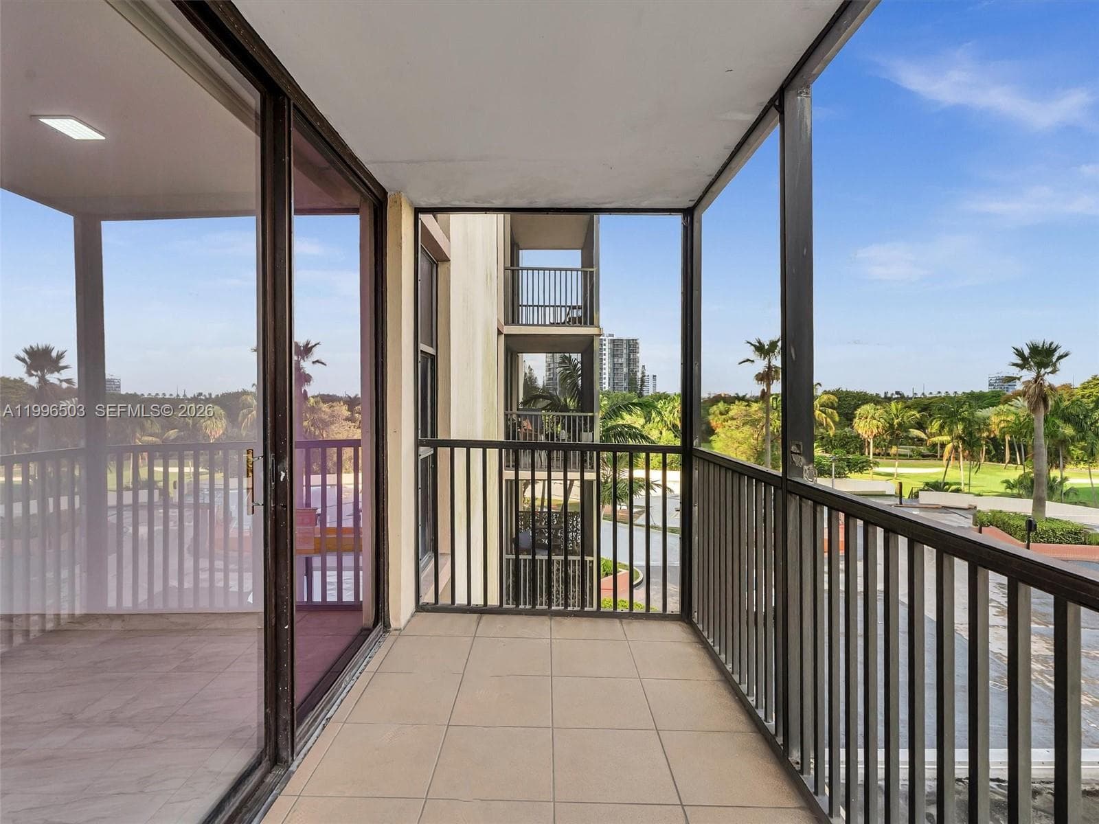 CORONADO · #521 in Aventura - Photo 12