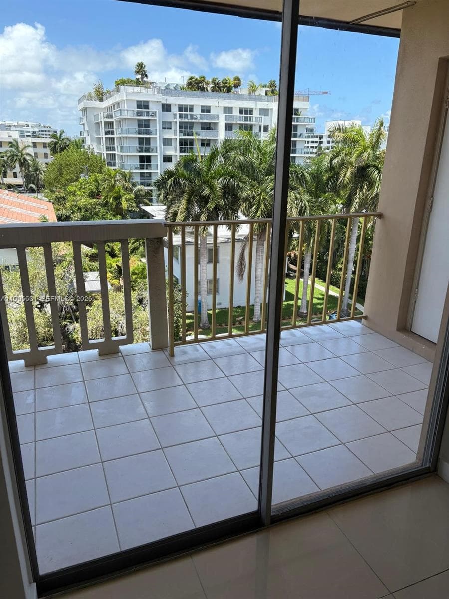 CLUB OF BAY HARBOR CONDO · #503 in Bay Harbor Islands - Photo 7