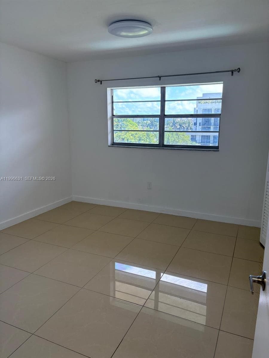 CLUB OF BAY HARBOR CONDO · #503 in Bay Harbor Islands - Photo 11