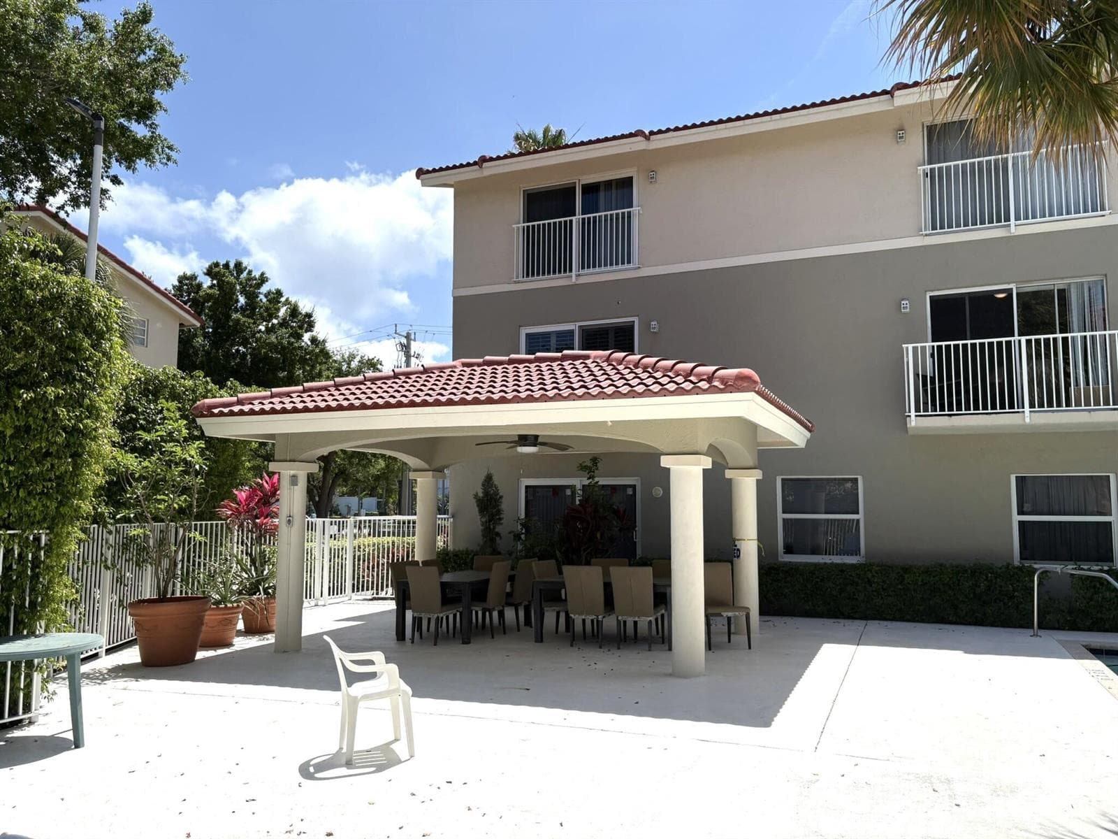 Common Area Patio at Pool