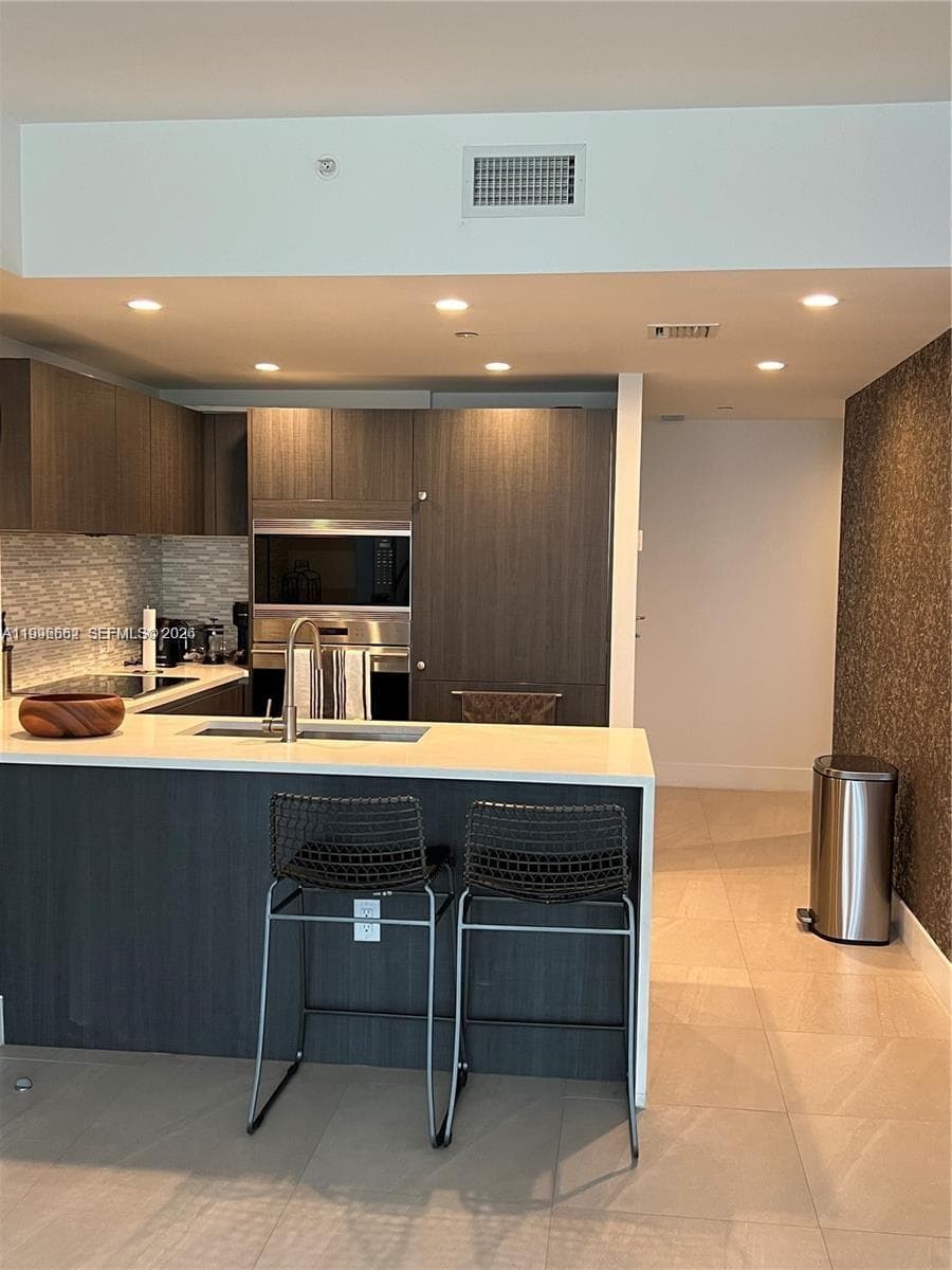 LE JARDIN HOUSE CONDO · #406 in Bay Harbor Islands - Photo 4
