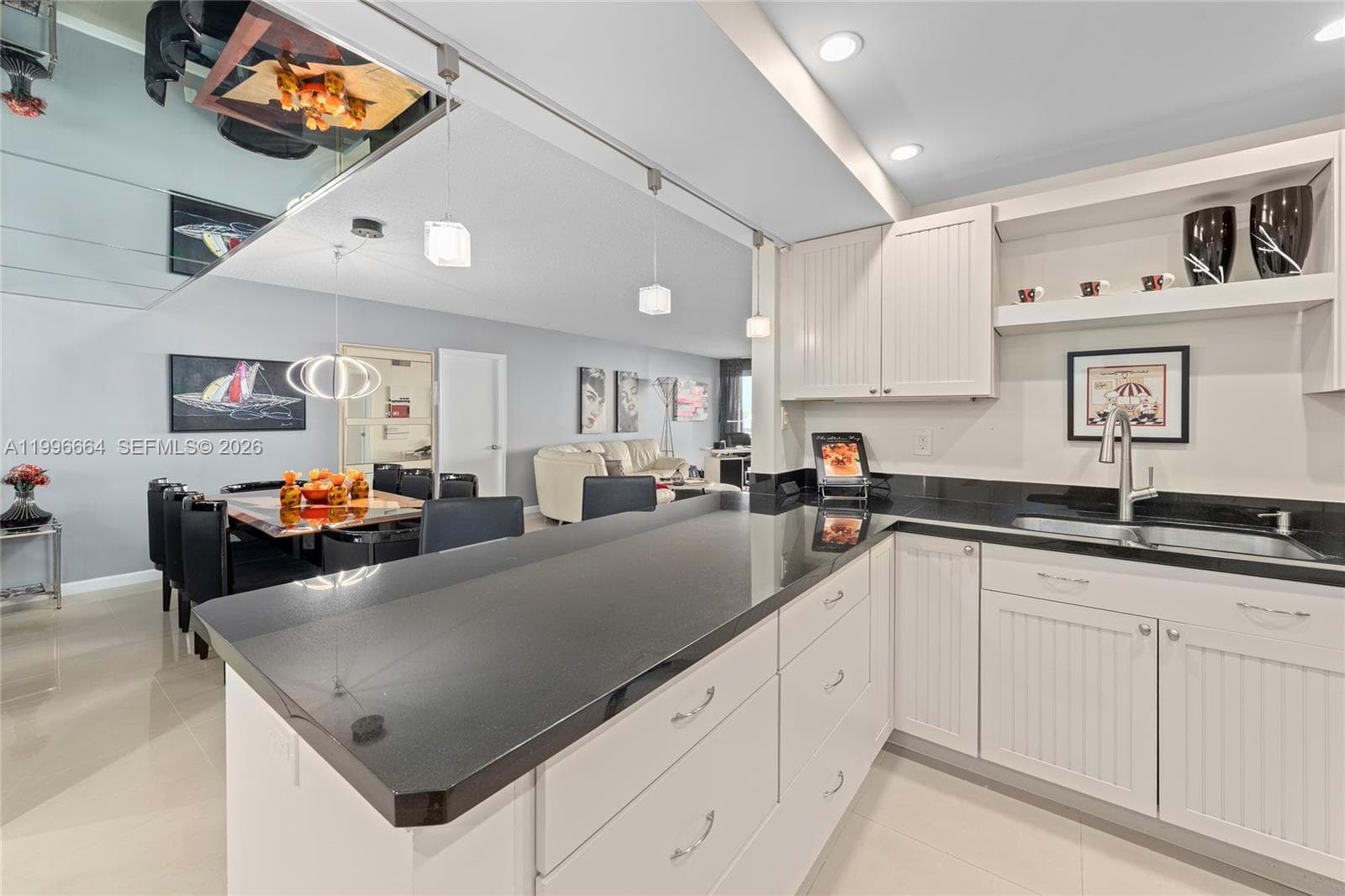 MERIDIAN OF PALM BEACH CO · #207N in Palm Beach - Photo 9