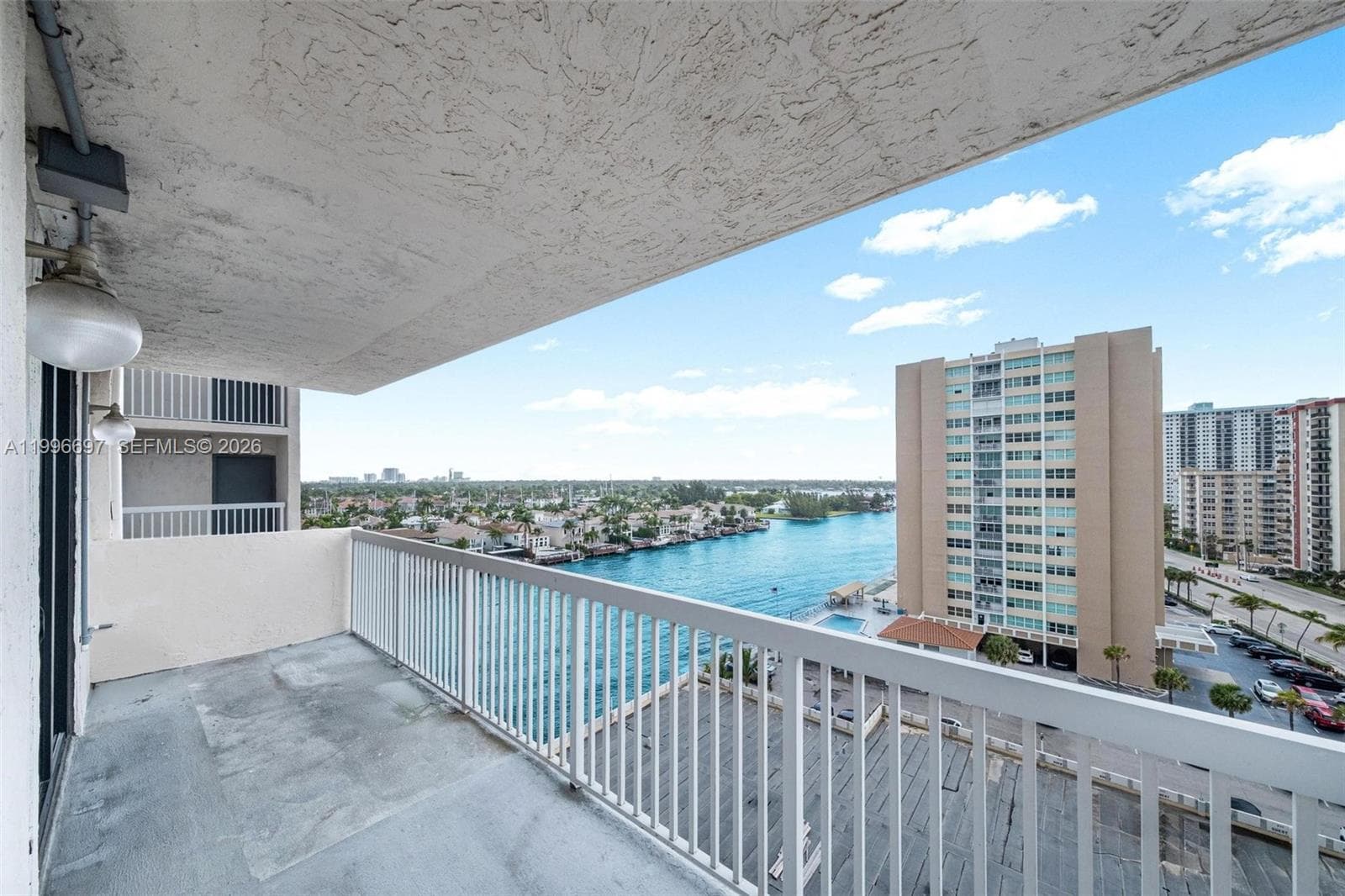 ALLINGTON TOWERS NORTH CO · #G10 in Hollywood - Photo 17