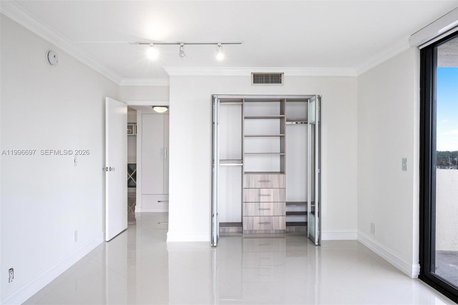 ALLINGTON TOWERS NORTH CO · #G10 in Hollywood - Photo 37