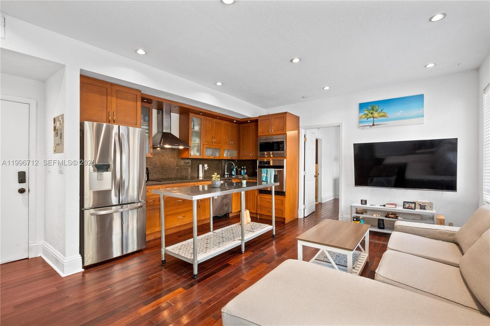 PENN PLAZA CONDO · #102 in Miami Beach - Photo 3