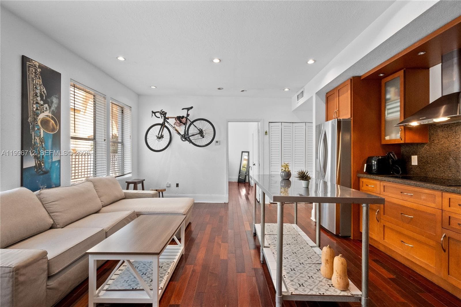 PENN PLAZA CONDO · #102 in Miami Beach - Photo 5
