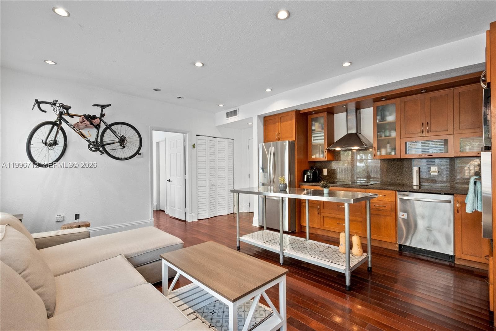 PENN PLAZA CONDO · #102 in Miami Beach - Photo 4