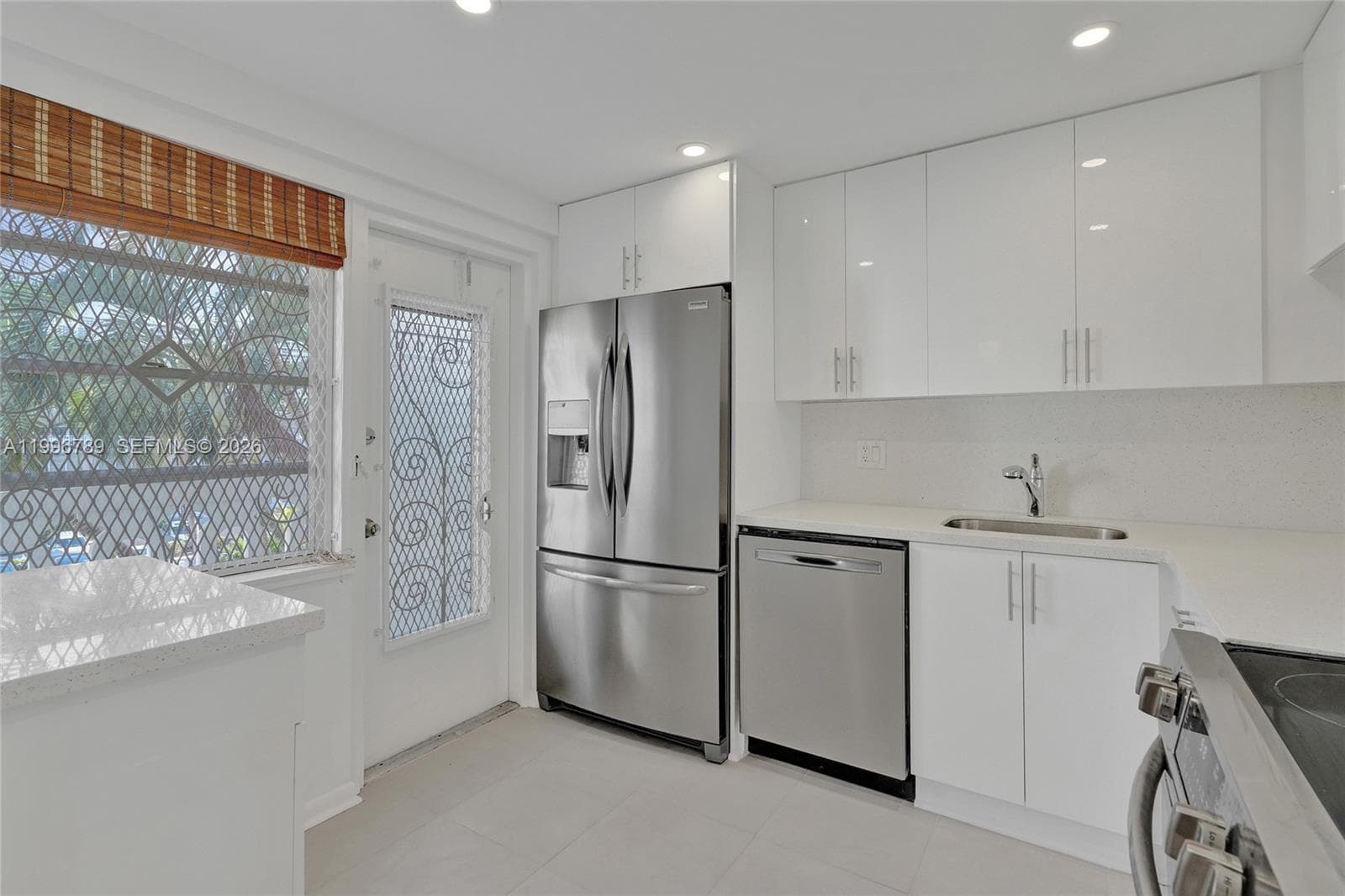 Golden View · #306 W in Hallandale Beach - Photo 12