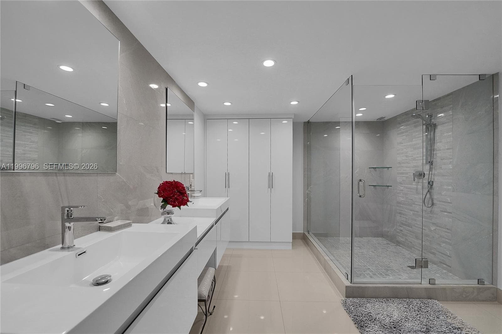 Malaga Tower II · #11C in Hallandale Beach - Photo 31