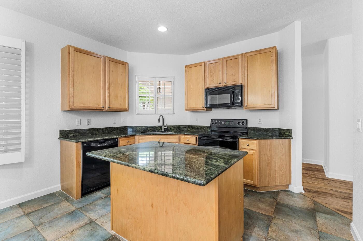 Kitchen 4