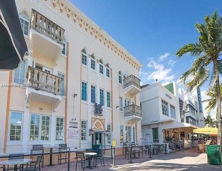 918 OCEAN DRIVE CONDO · #302 in Miami Beach - Photo 2