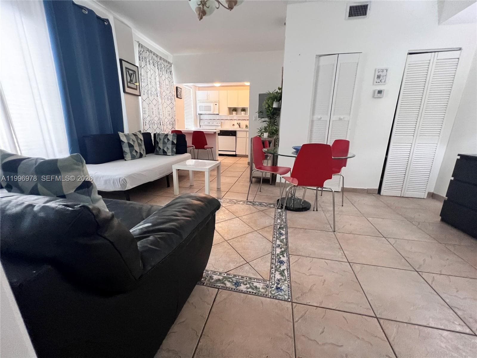 918 OCEAN DRIVE CONDO · #302 in Miami Beach - Photo 4
