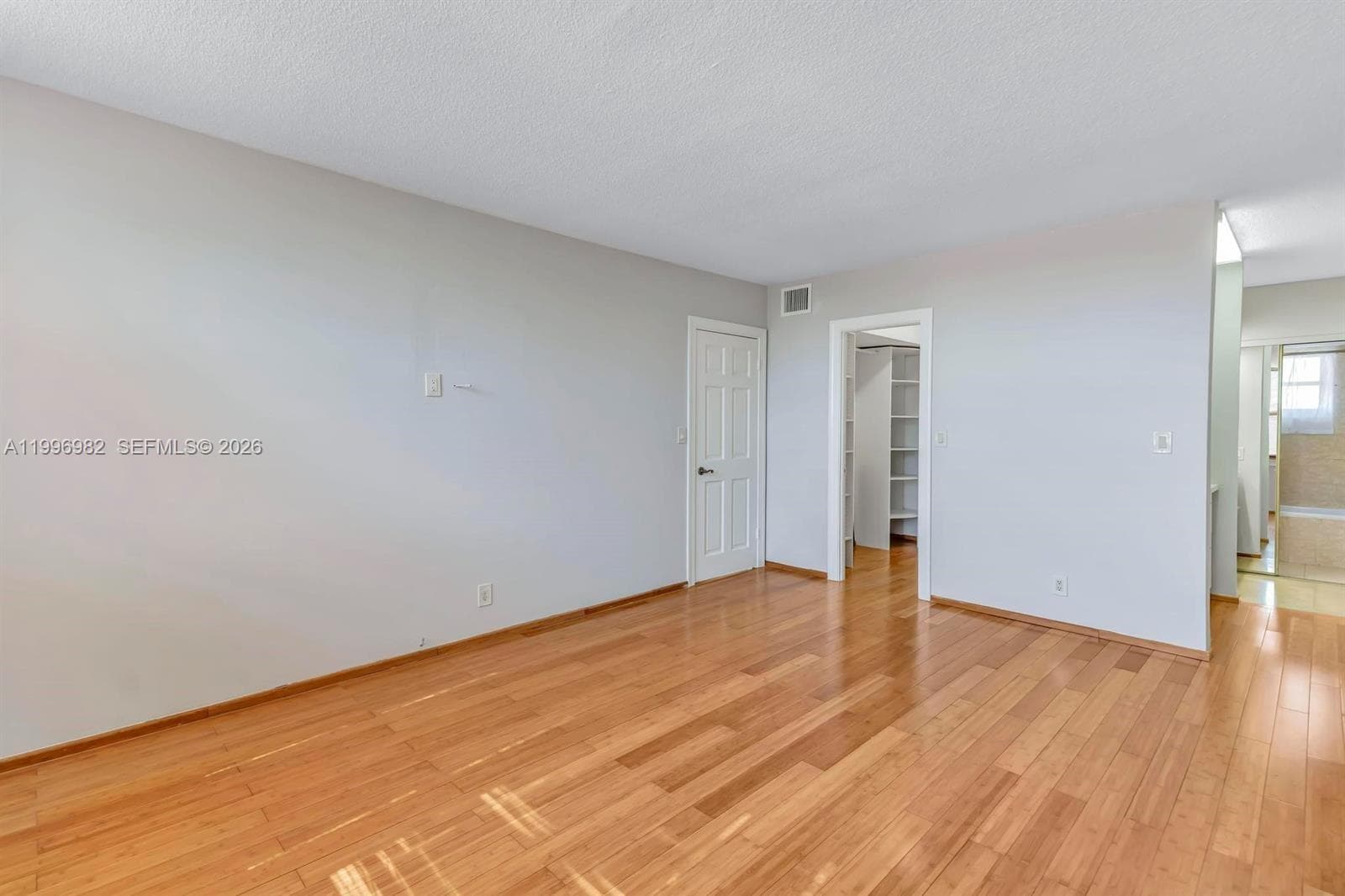 GOLDEN VIEW CONDO · #406 in Hallandale Beach - Photo 13
