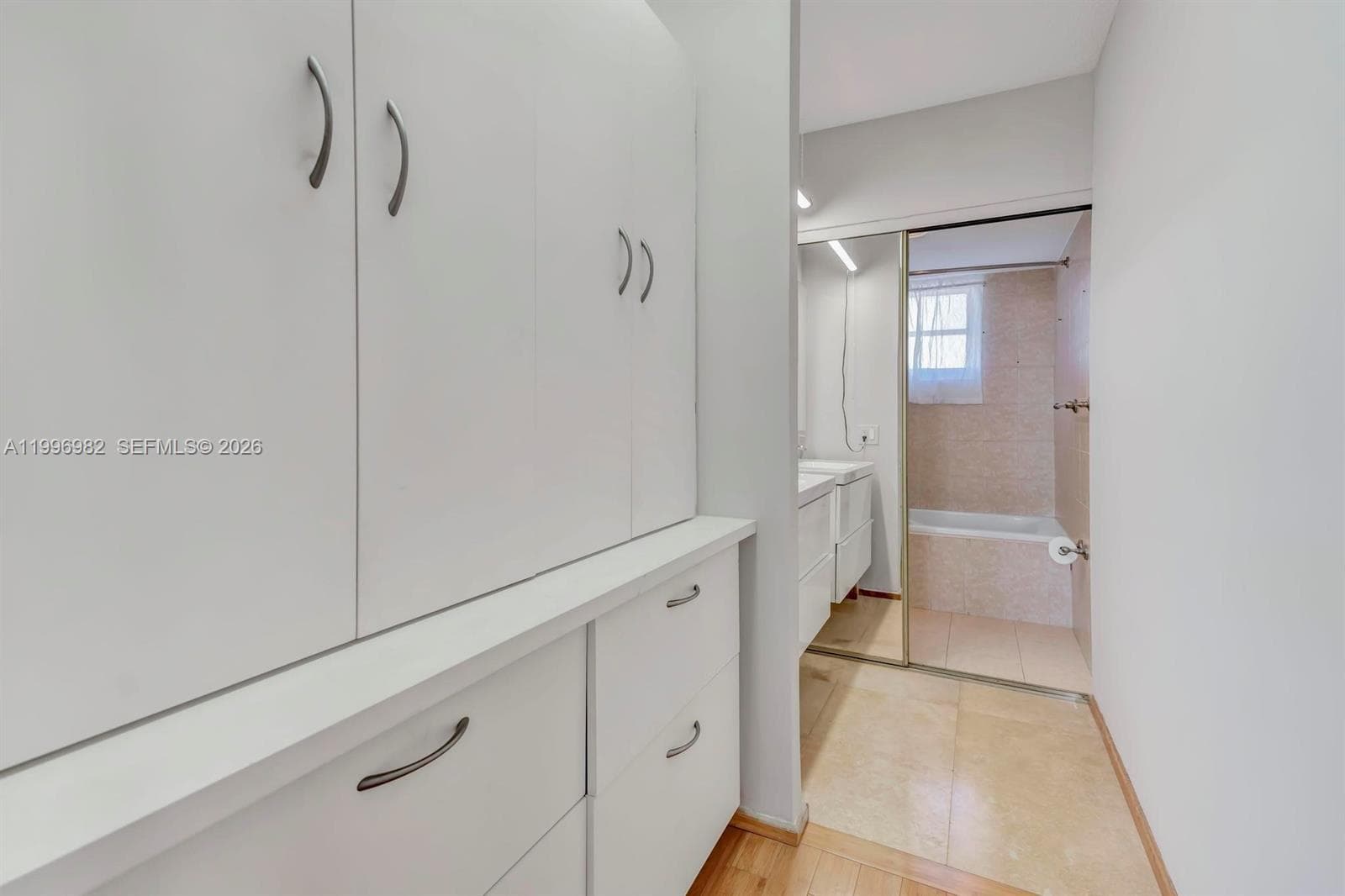 GOLDEN VIEW CONDO · #406 in Hallandale Beach - Photo 16