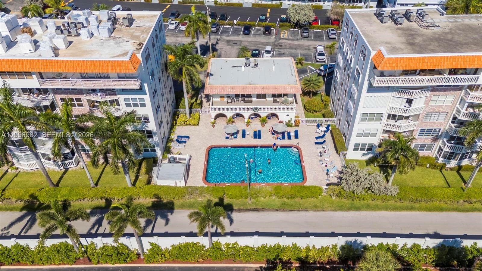 GOLDEN VIEW CONDO · #406 in Hallandale Beach - Photo 22