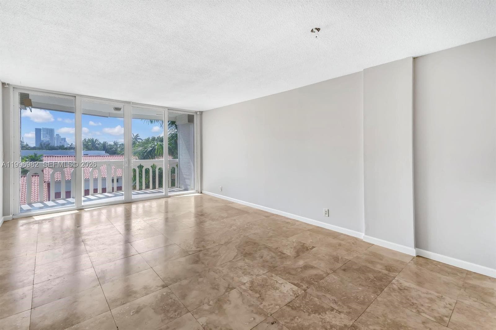 GOLDEN VIEW CONDO · #406 in Hallandale Beach - Photo 7