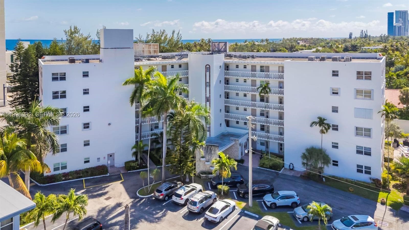 GOLDEN VIEW CONDO · #406 in Hallandale Beach - Photo 24