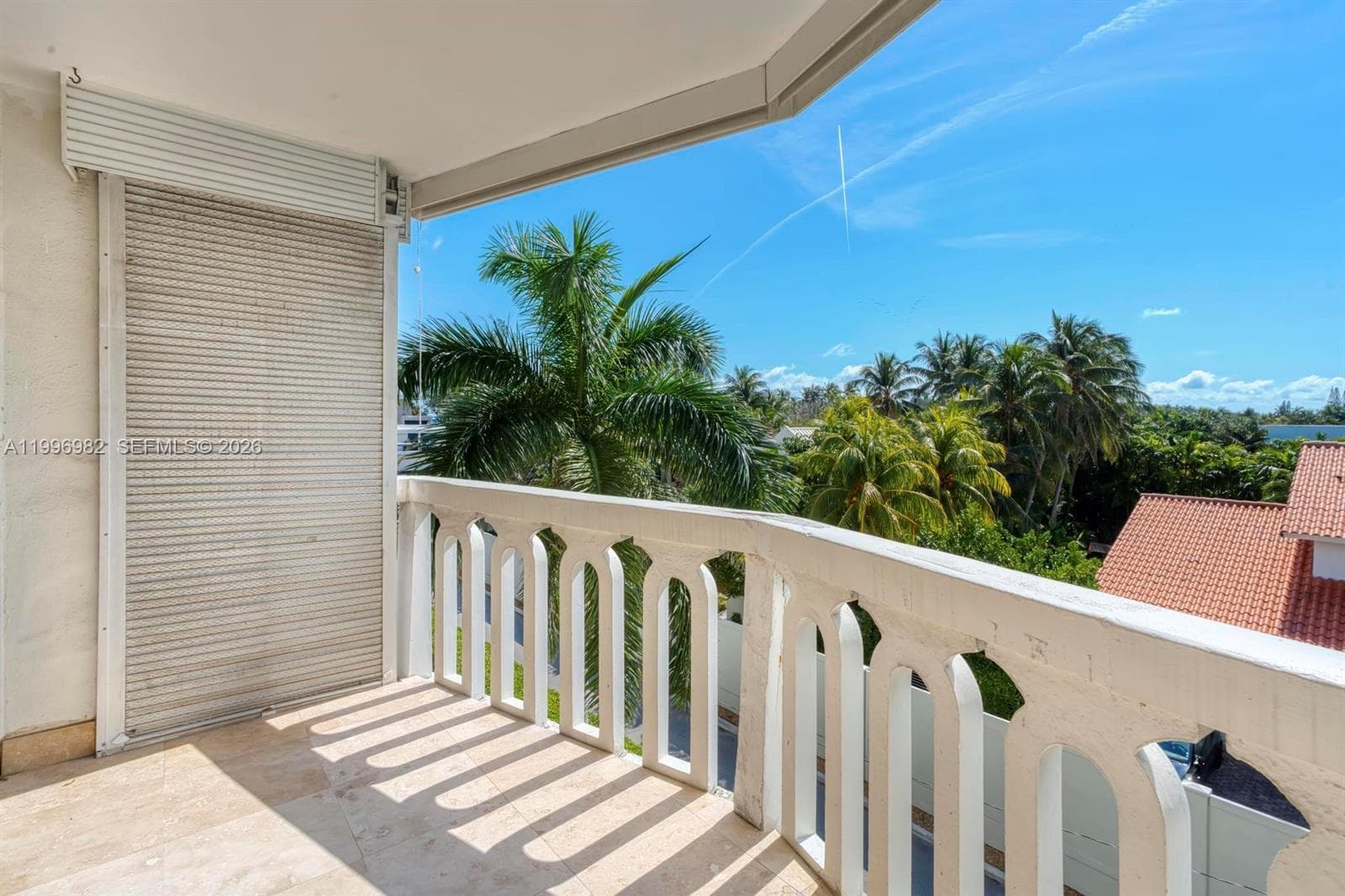 GOLDEN VIEW CONDO · #406 in Hallandale Beach - Photo 10