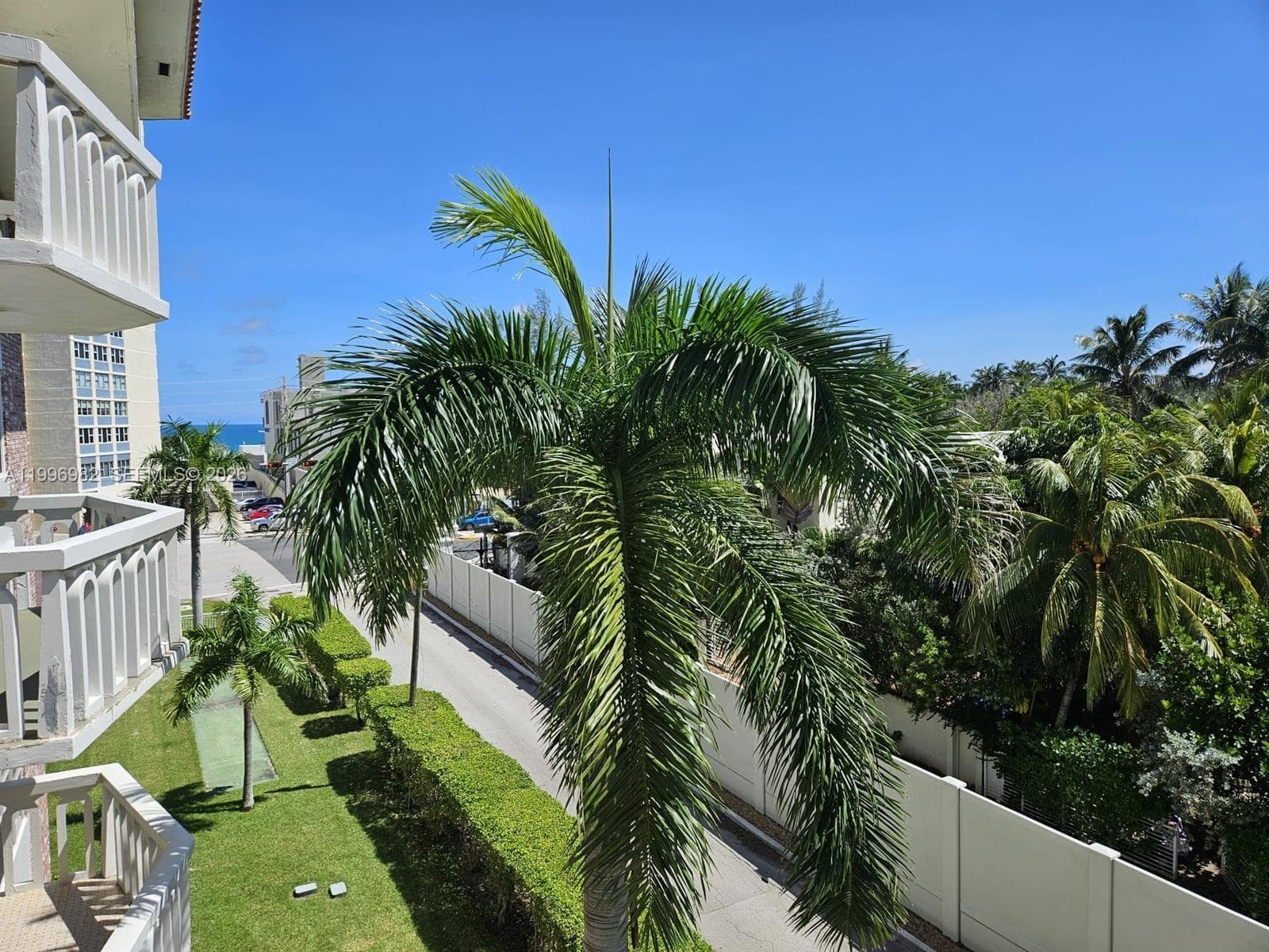 GOLDEN VIEW CONDO · #406 in Hallandale Beach - Photo 31