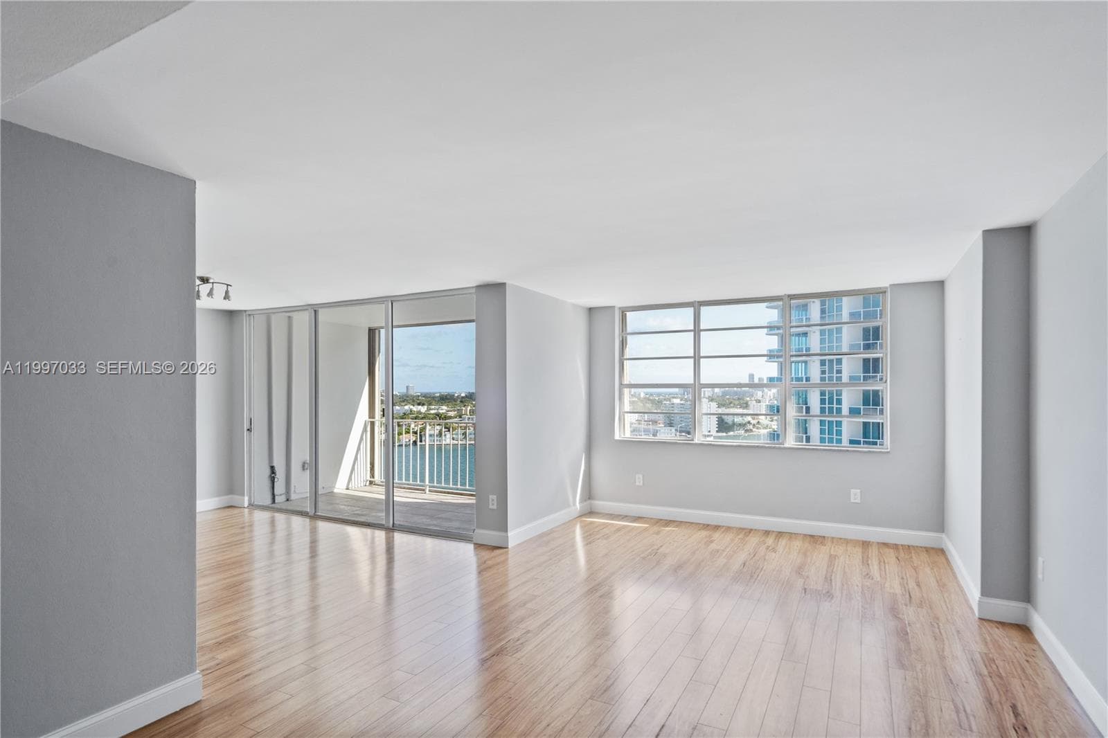 Kennedy House Condo · #14K in Miami Beach - Photo 3