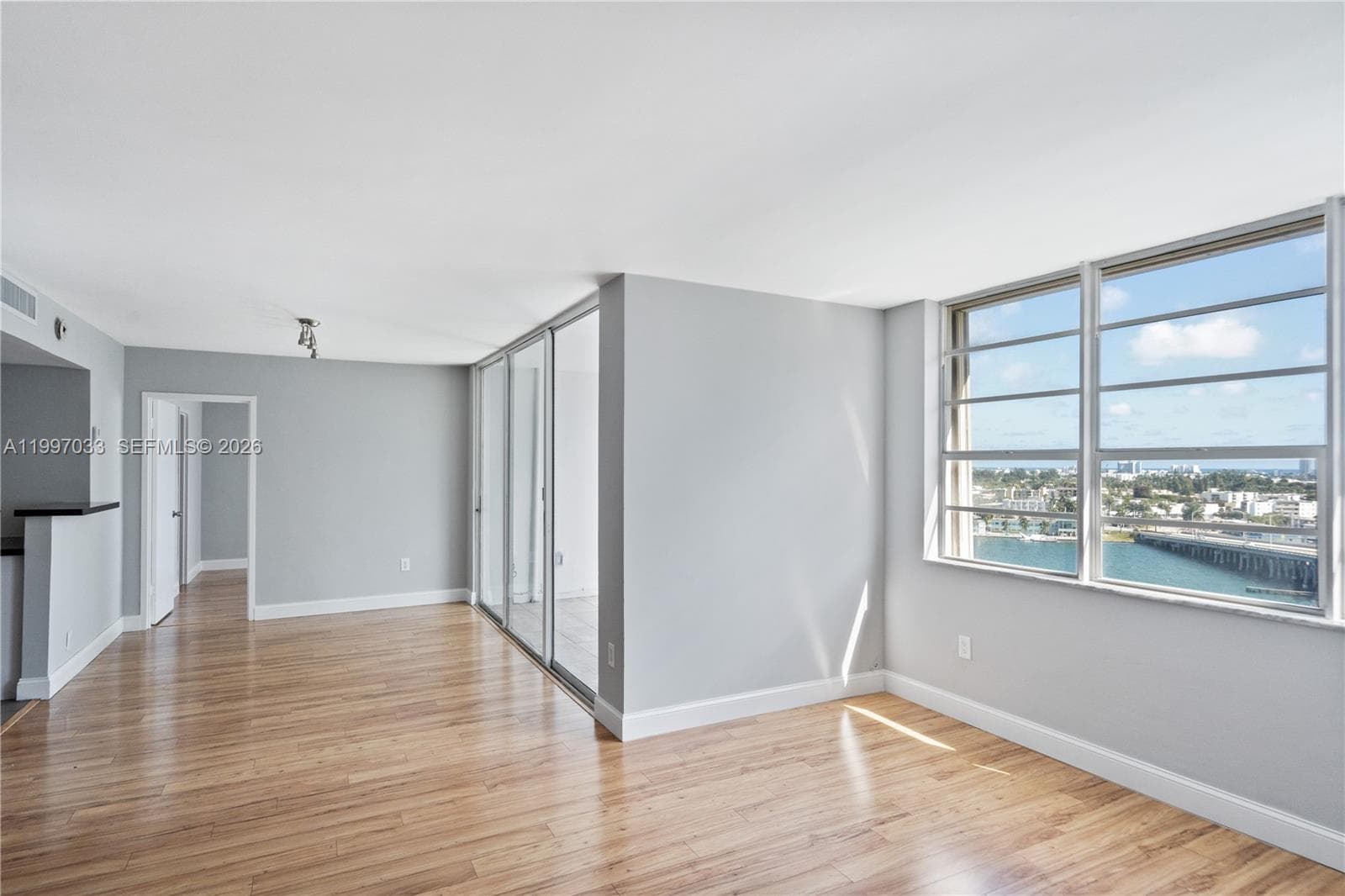 Kennedy House Condo · #14K in Miami Beach - Photo 4