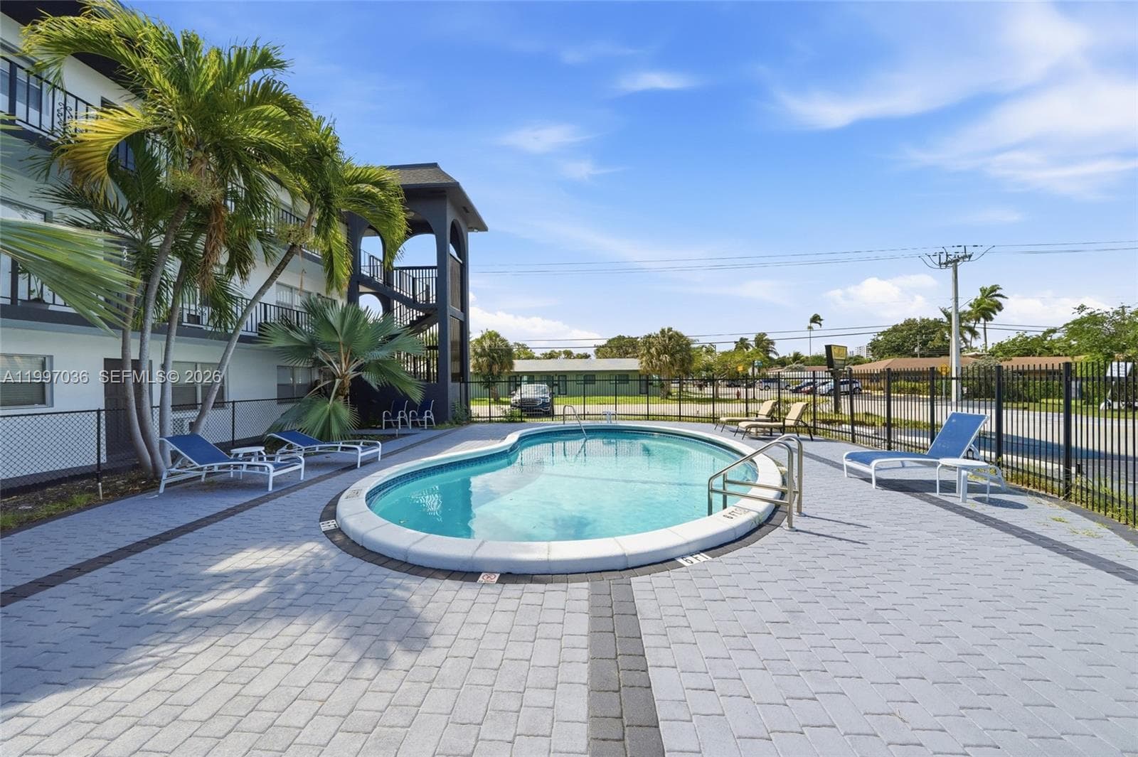 SOUTHDALE CONDO · #105 in Fort Lauderdale - Photo 18