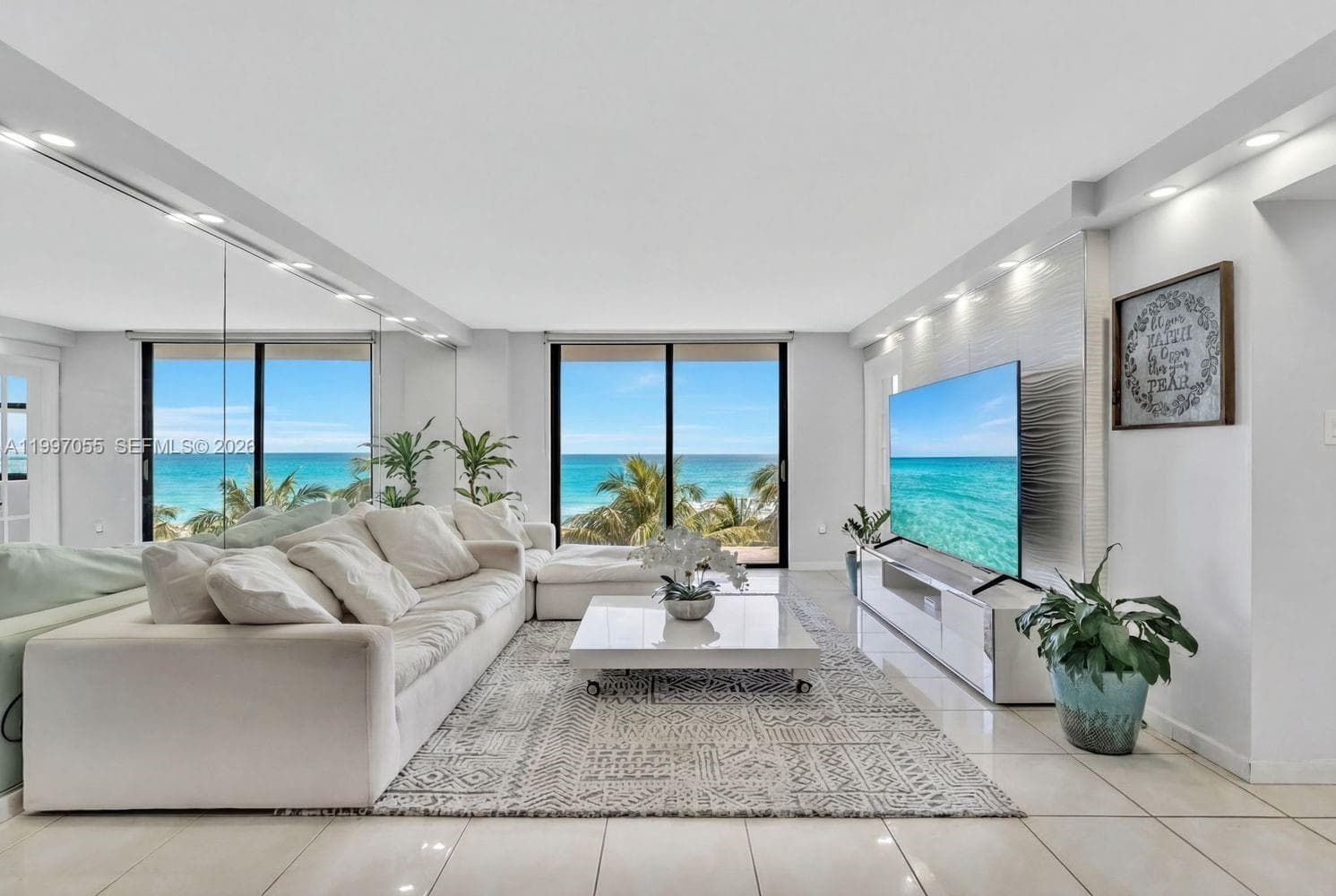 LE TRIANON CONDO · #5F in Miami Beach - Photo 1