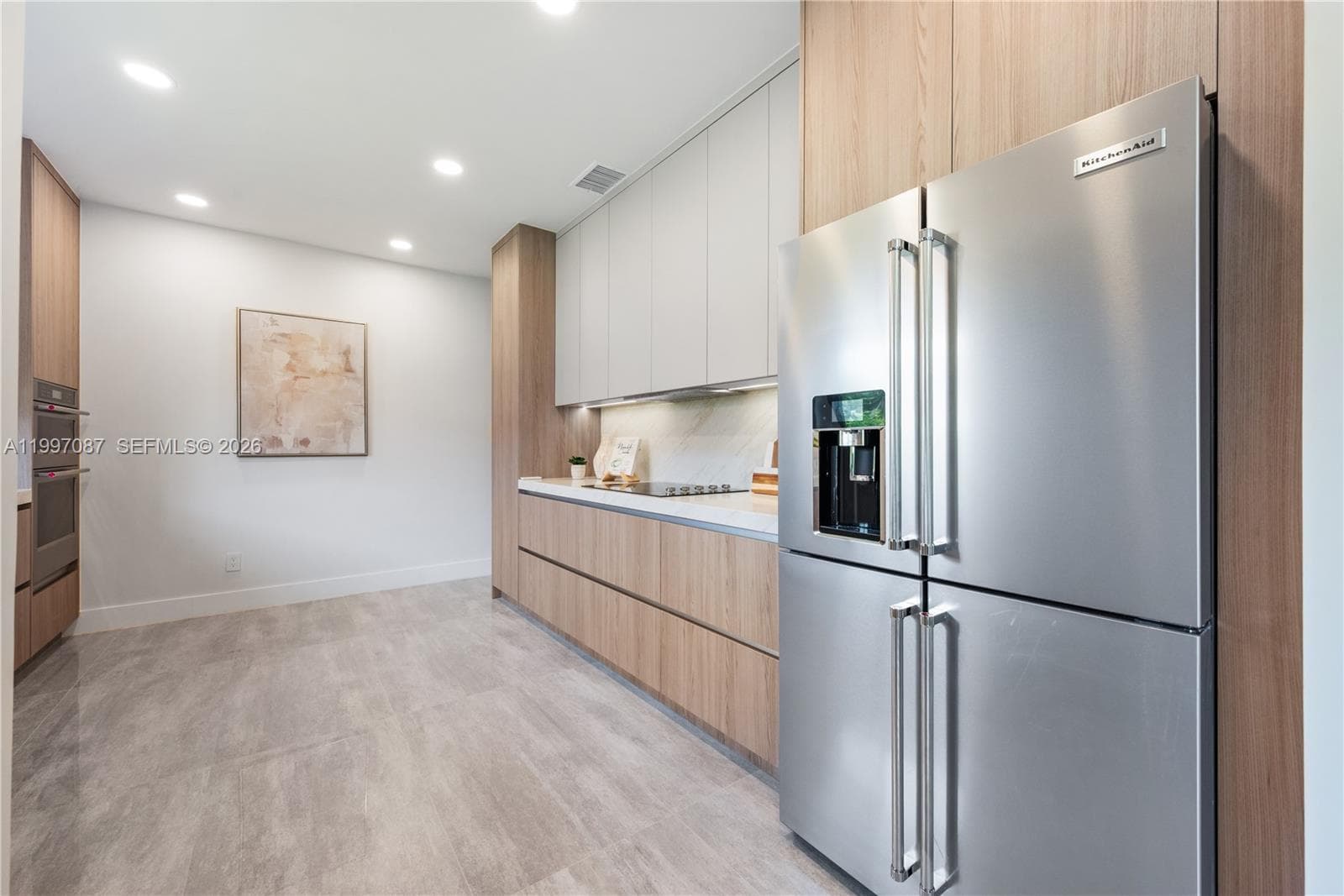 1405 Lenox Ave photo 7
