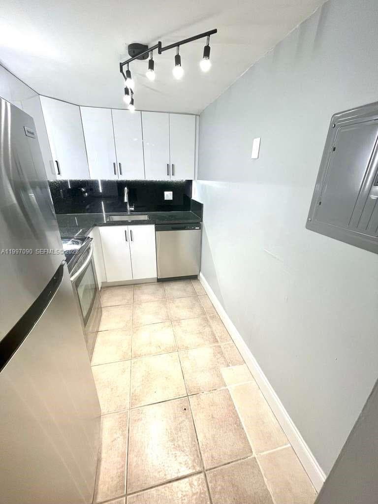 SUNRISE NO 2 CONDO · #206 in Homestead - Photo 4