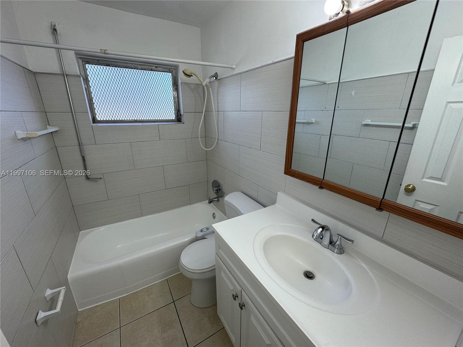 BONNIE VILLA APTS CO-OP · #11 in Hollywood - Photo 7