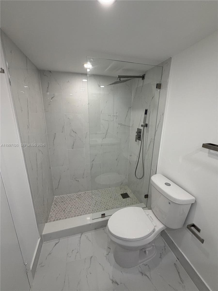 DESOTO PARK CONDO · #512 in Hallandale Beach - Photo 11