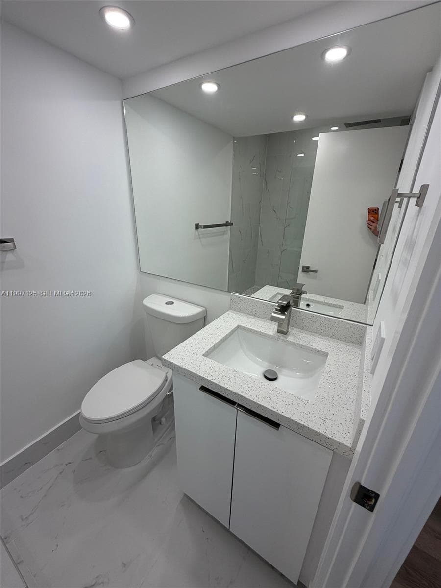DESOTO PARK CONDO · #512 in Hallandale Beach - Photo 19