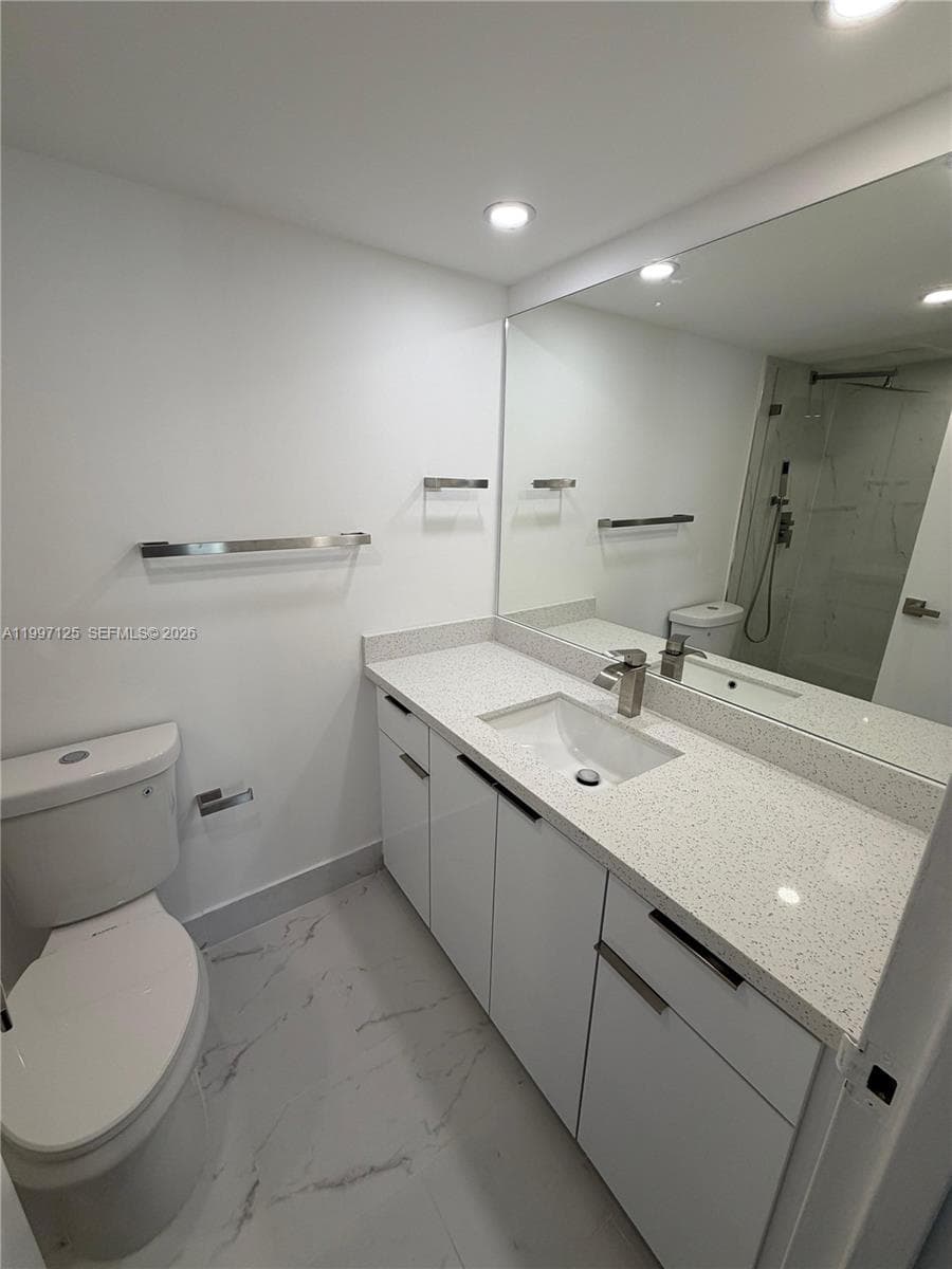 DESOTO PARK CONDO · #512 in Hallandale Beach - Photo 8