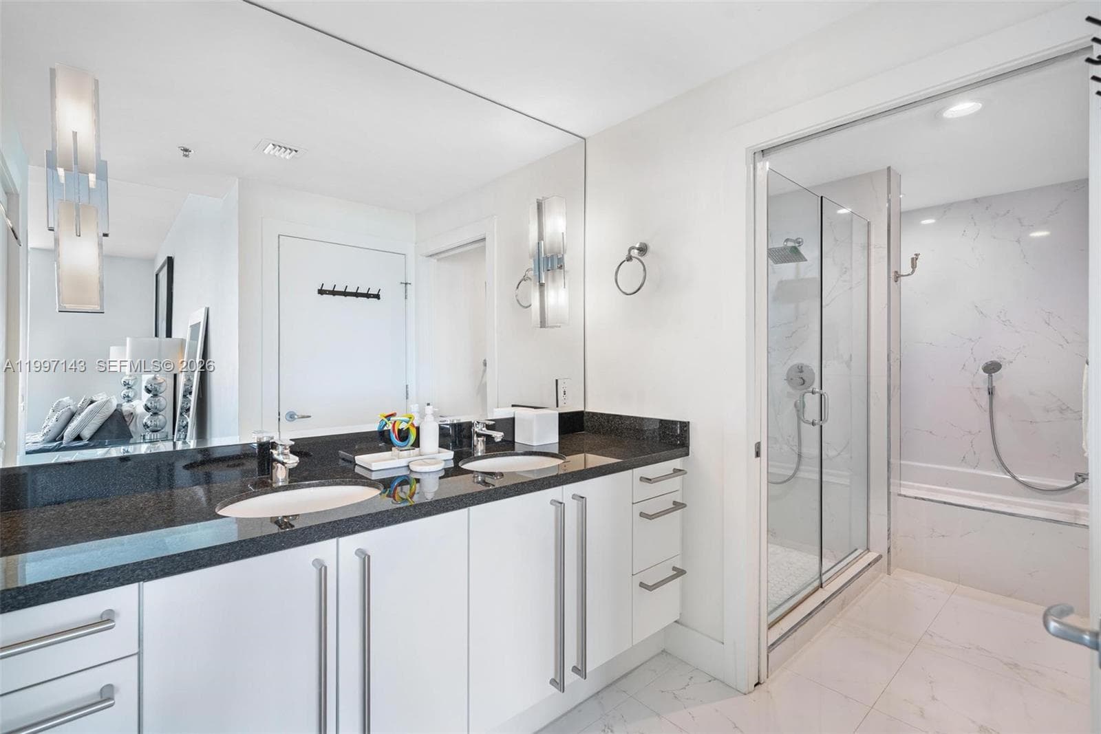 Ocean Place · #8F in Miami Beach - Photo 39
